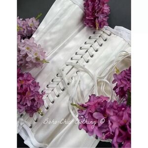 Axfords vintage corset over bust C110